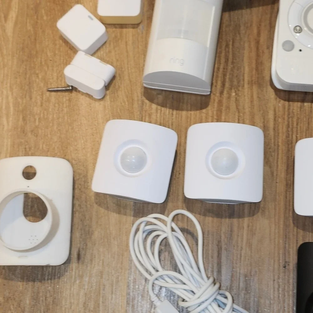SimpliSafe/Ring Alarm Security Components Wireless‎ Motion Entry Sensors Camera